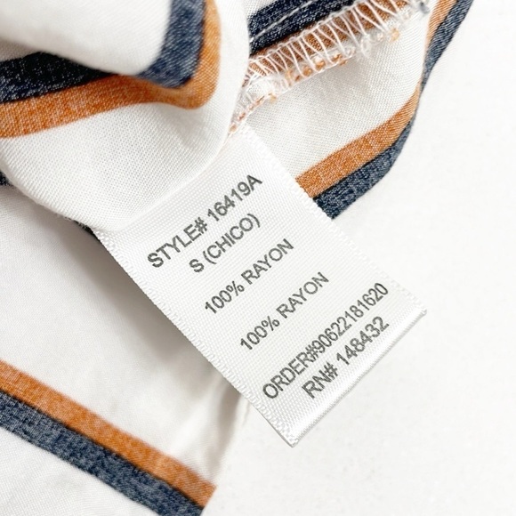 Striped front knot crop top - Picture 3 of 3